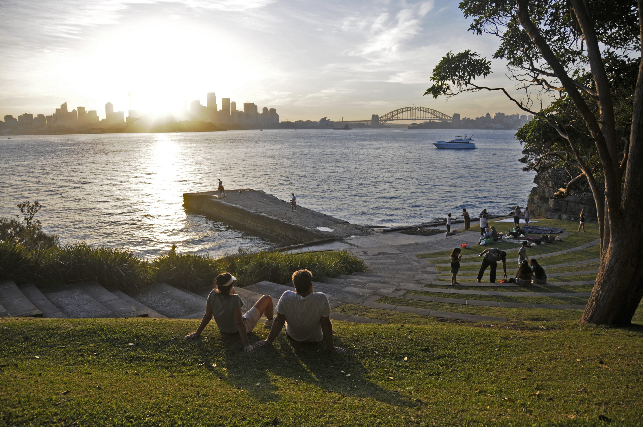 View from amphitheatre, Bradleys Head. Photo credit : Kevin McGrath/DPE