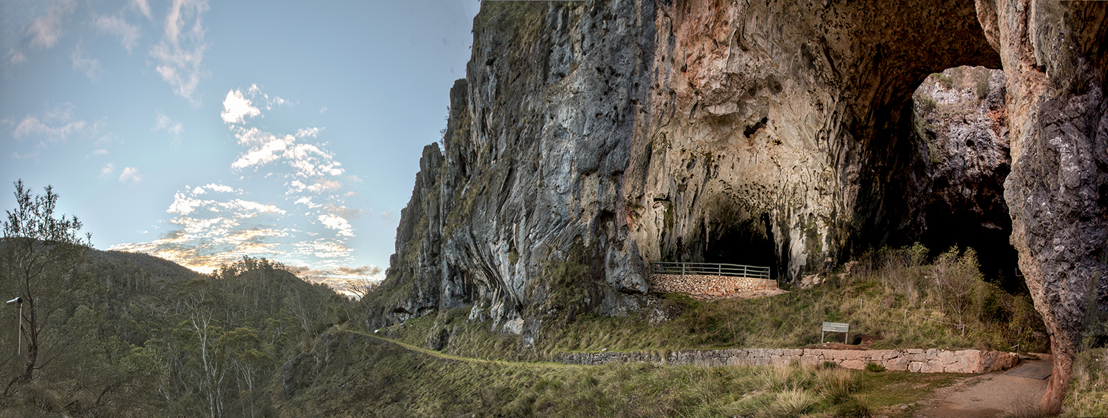 Castle Cave walk, Yarrangobilly area in Kosciuszko National Park. Photo credit: Murray Vanderveer/DPIE