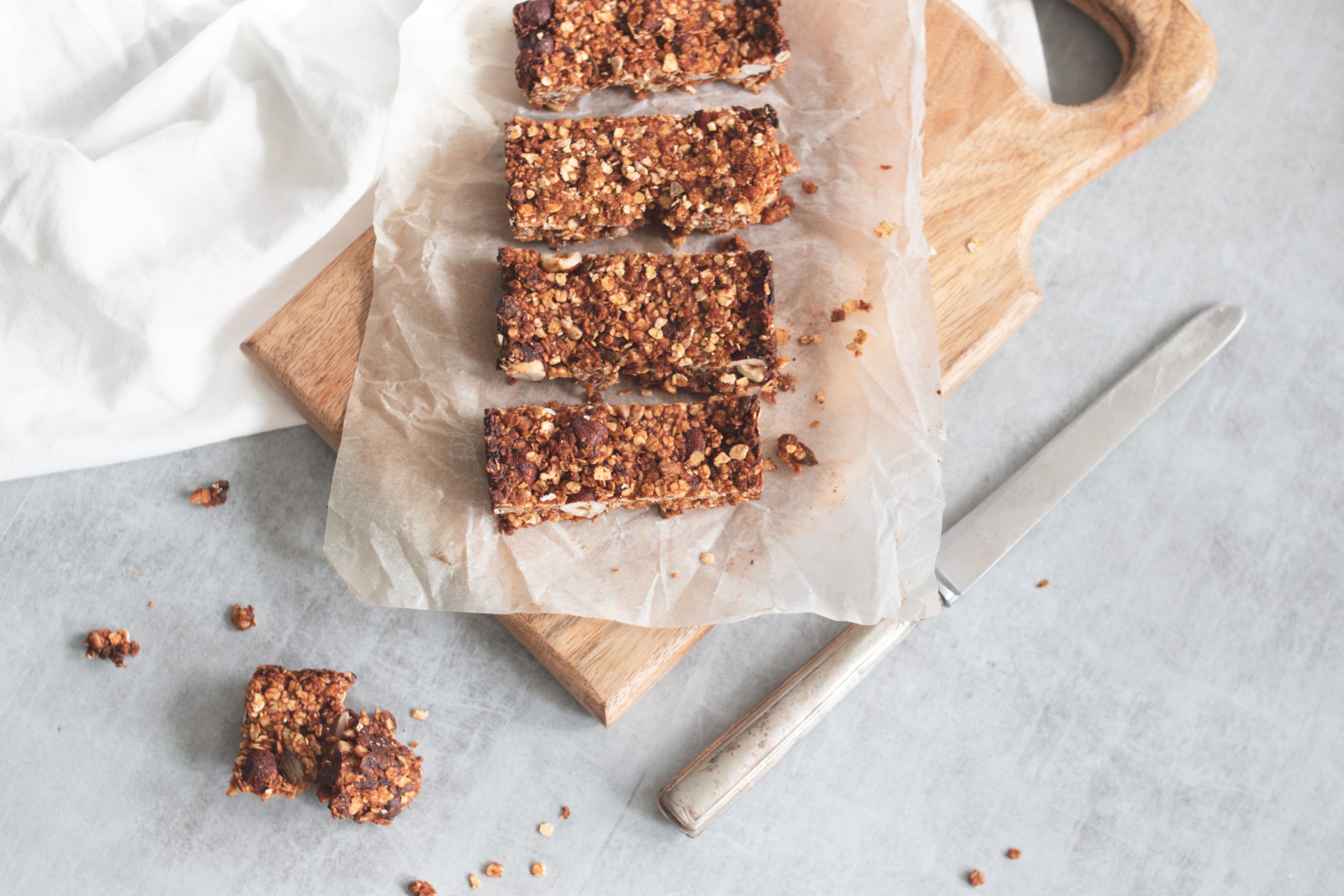 Homemade ranola bar. Phot:o Annelies Brou via Pexels