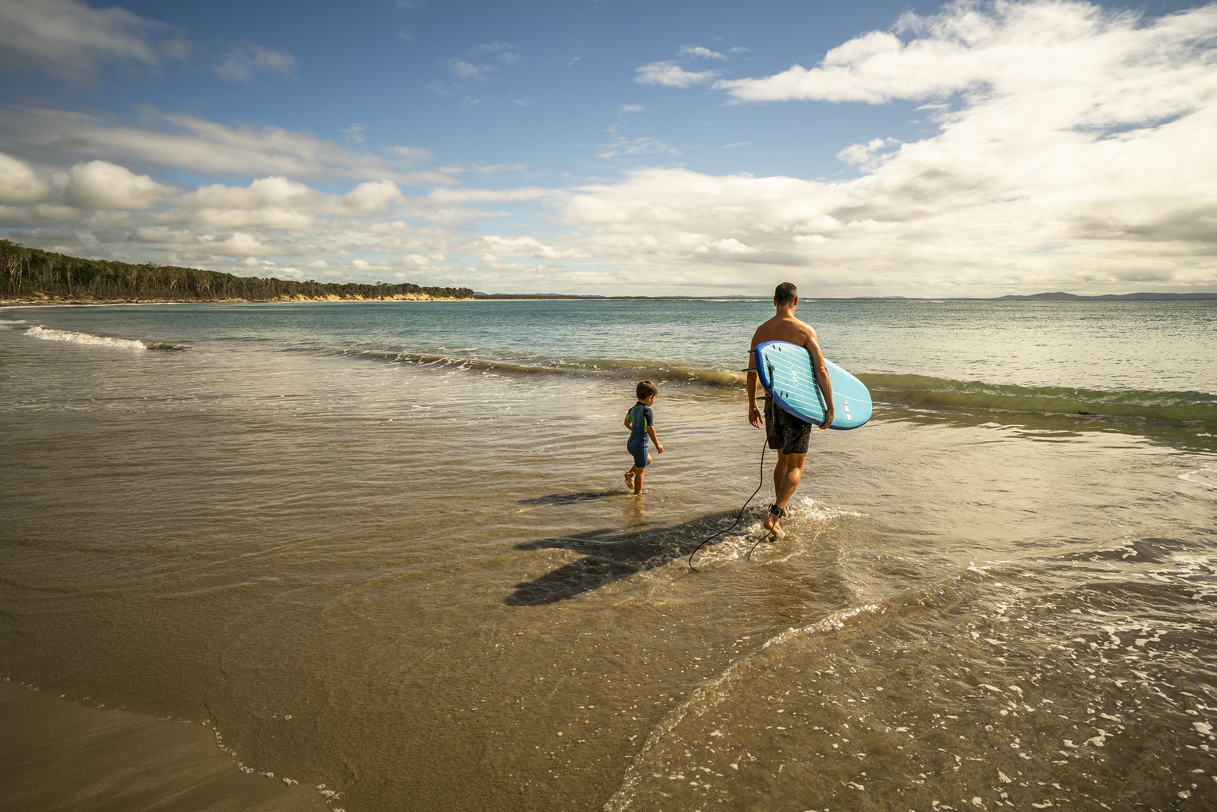 Surfing, Woody Head, Bundjalung . Photo credit : John Spencer / DPE