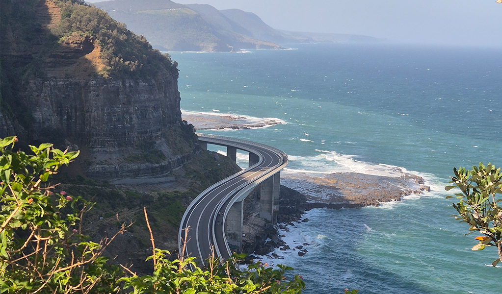The Sea Cliff Bridge and Illawarra Escarpment. Credit: Monika Zumerlingova &copy; Explore with Zuma