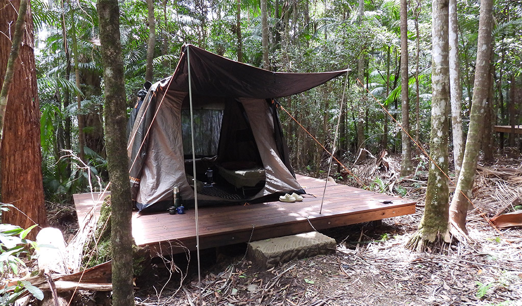 Glamping set-up on Vision Walks eco tour. Photo &copy; Vision Walks Eco Tours