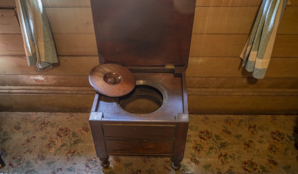 A commode at Craigmoor House in Hill End Historic Site. Photo: John Spencer &copy; DPE
