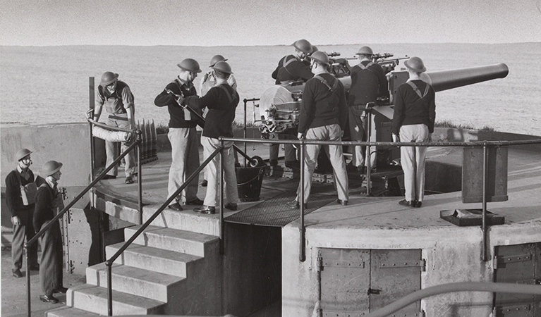 Photo of men training at Outer Middle Head, circa 1942. Credit and &copy; State Library Victoria
