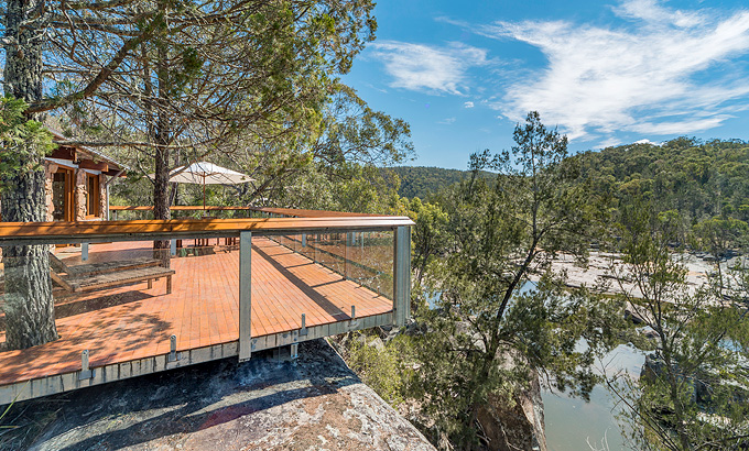 Muluerindie deck, Warrabah National Park. Photo: David Young
