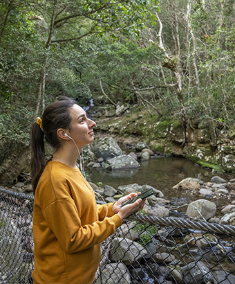 Self guided audio tours, NPWS app. Credit: John Spencer &copy; DCCEEW