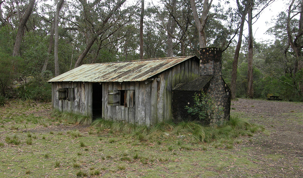 Mulligans Hut. Photo: Koen Dijkstra/DCCEEW &copy; Koen Dijkstra