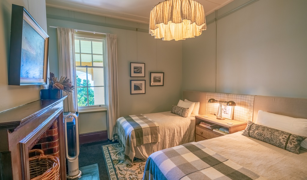Cape Byron Assistant Lighthouse Keepers Cottages, Cottage 1, Single beds. Credit: John Spencer/DCCEEW