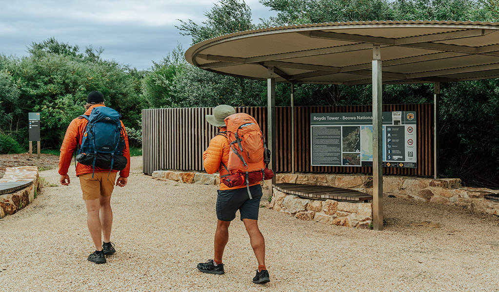 Hikers with backpacks setting off on a bushwalk. Photo: Remy Brand/DCCEEW &copy; Remy Brand